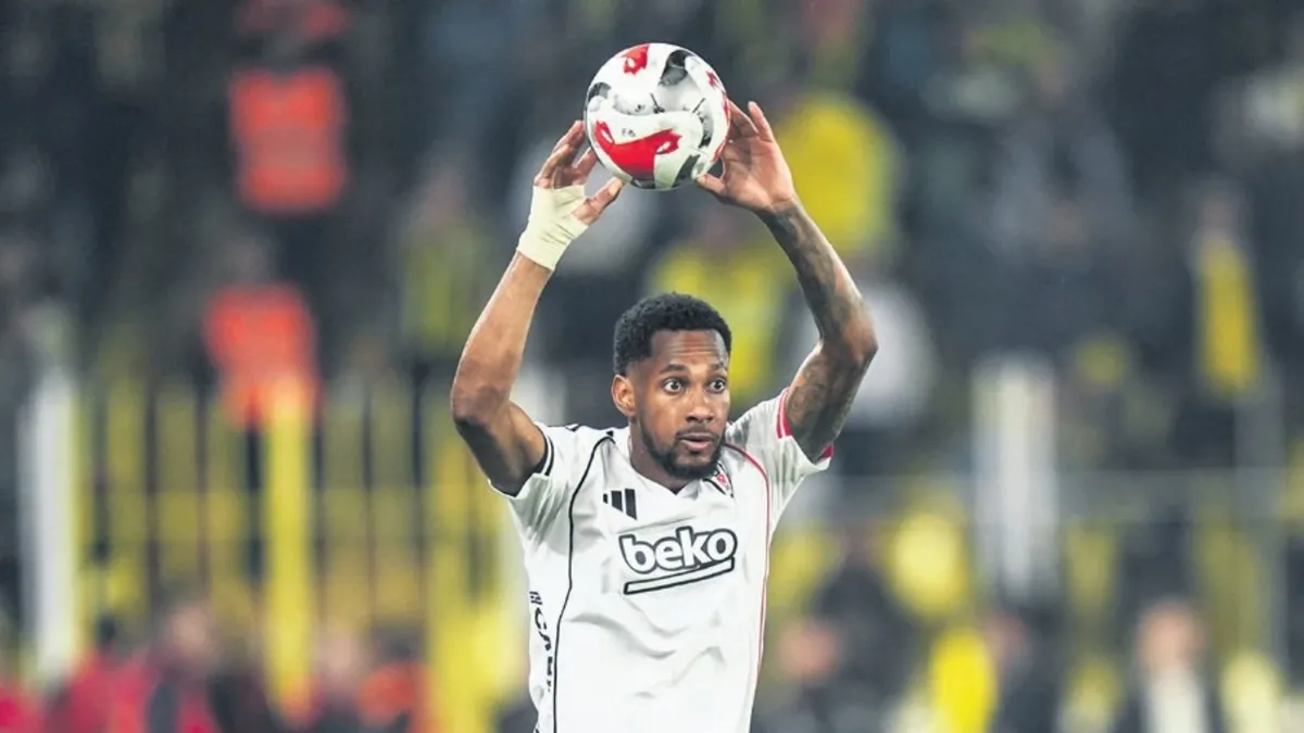 Beşiktaş'ta Amir Murillo şoku: Kafa travması şüphesiyle hastaneye kaldırıldı