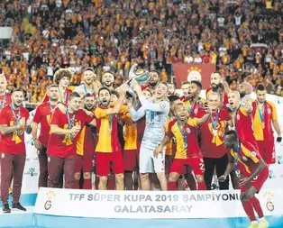 Galatasaray, Akhisar’ı devirdi Süper Kupa’yı müzesine götürmeyi başardı
