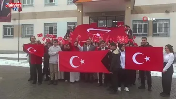 Tatvan’da ilk zil çaldı! Tema bayrak sevgisi!