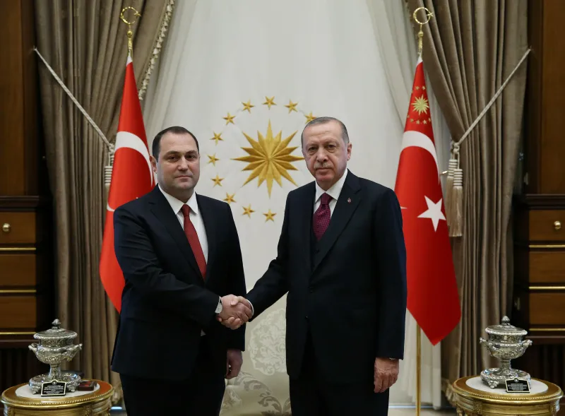 Büyükelçilerden Cumhurbaşkanı Erdoğan’a güven mektubu - 1