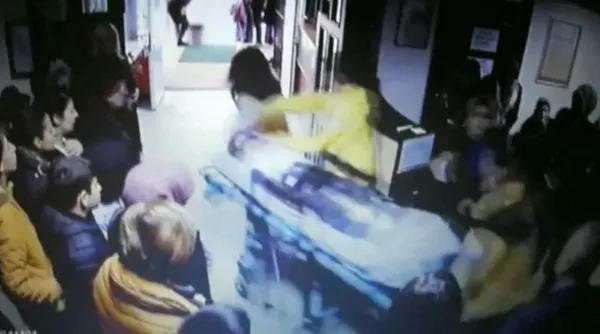 siringa-cikolata-7-yasindaki-mert-yagiz-koksalin-olumune-sebep-olmustu-davada-saniklar-sorumluluk-kabul-etmedi-1636722760582.jpg Şırınga çikolata 7 yaşındaki Mert Yağız Köksal'ın ölümüne sebep olmuştu, davada sanıklar sorumluluk kabul etmedi-4