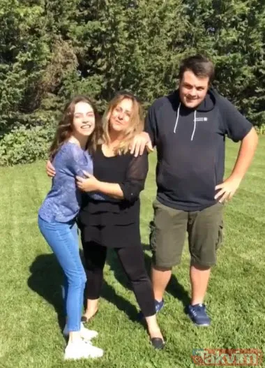 Bir Zamanlar Çukurova'nın Gülten'i Selin Genç'in annesi kızının pabucunu dama attı! Çukurova'dan ayrılan Selin Genç... - 33