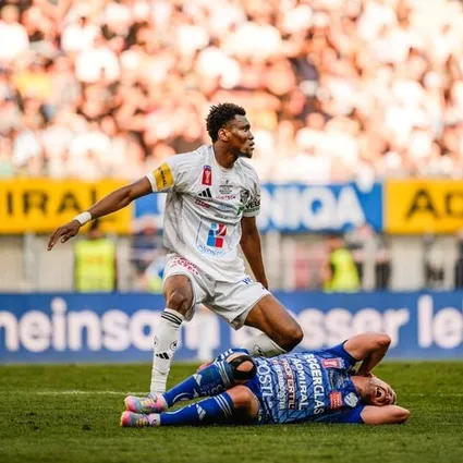 Trabzonspor Chibuike Nwaiwu için Wolfsberger ile anlaştı