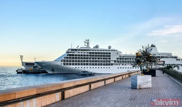 Reader's Digest'e Konuşan Mikrobiyolog Jason Tetro, Jakuzilerin Adeta "Üç Boyutlu Bir Petri Kabı" Olduğunu Belirtiyor: "Bakterilerin Büyümesi İçin Üç Temel Şeye...