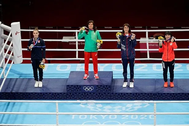 2020 Tokyo Olimpiyat Oyunları | Boksta Buse Naz Çakıroğlu ve Busenaz Sürmeneli'den tarihi başarı!-9