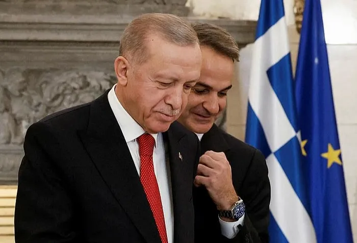 6-yil-sonra-ilk-baskan-erdogan-aramizda-cozulemeyecek-sorun-yok-dedi-komsu-lider-micotakis-adalara-vizesiz-sey-1701988755359.jpeg