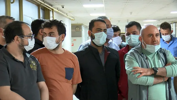 istanbul-kuyumcukentte-buyuk-vurgun-60-kilogram-altini-duyan-oraya-kostu-1619944985508.jpg İstanbul Kuyumcukent'te büyük vurgun! 60 kilogram altını duyan oraya koştu-2