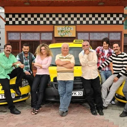Akasya Durağının oyuncuları mahkemelik oldu! TAKVİM’in ortaya çıkarttığı tokat iddiası krize dönüştü