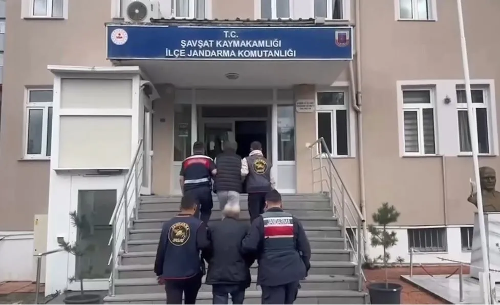 8-cinayet-aydinlatildi-39-yillik-sir-kaziyla-cozuldu-25-yasindaki-yakupun-katili-babasi-cikti-1791023097252.jpeg 8 cinayet aydınlatıldı: 39 yıllık sır kazıyla çözüldü 2,5 yaşındaki Yakup'un katili babası çıktı!-1