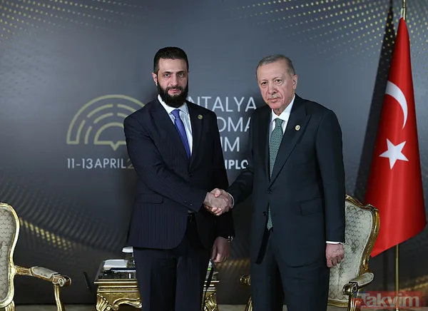 Suriye'ye Destekler Devam Edecek Başkan Erdoğan, Türkiye'nin, Suriye'nin Yeniden İstikrara Kavuşması İçin Bugüne Kadar Olduğu Gibi Bundan Sonra Da Destek...