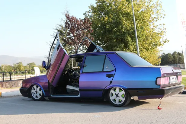 goren-bir-daha-bakacak-silecekler-sokuldu-kapisi-yukari-dogru-aciliyor-25-bin-lira-masraf-yaparak-1605547759094.jpg Gören bir daha bakacak! Silecekler söküldü kapısı yukarı doğru açılıyor! 25 bin lira masraf yaparak...-6