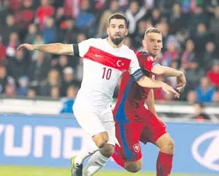 İspanyol basınında manşetler Arda!