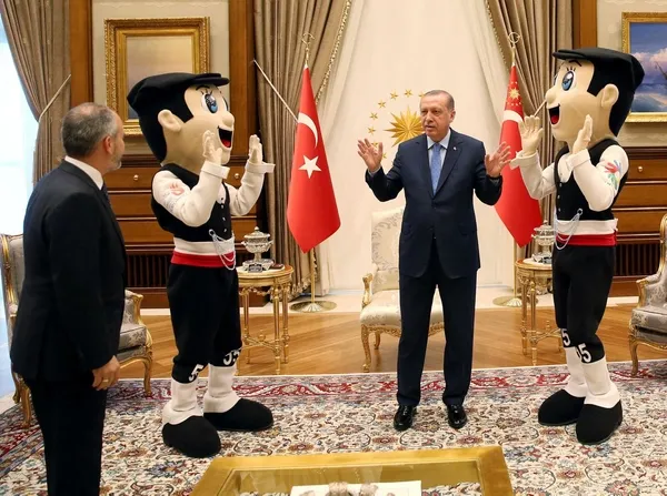 Cumhurbaşkanı Erdoğan'a sürpriz ziyaret-1