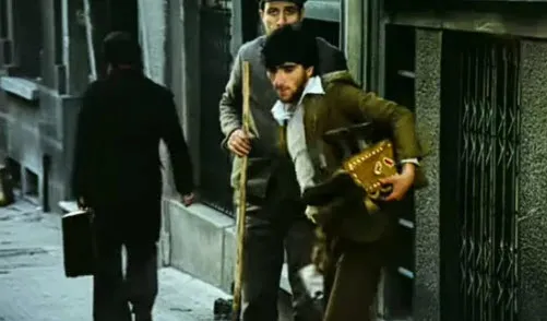 Kemal Sunal'ın Çöpçüler Kralı filmiyle yıldızı parlamıştı! Yeşilçam bir emektarını daha yitirdi Ali İnce hayatını kaybetti-2