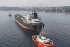 Karadeniz'de drone saldırısına uğrayan AK ANA tankeri İstanbul Boğazı'ndan geçti: Gemi trafiği çift yönlü durduruldu