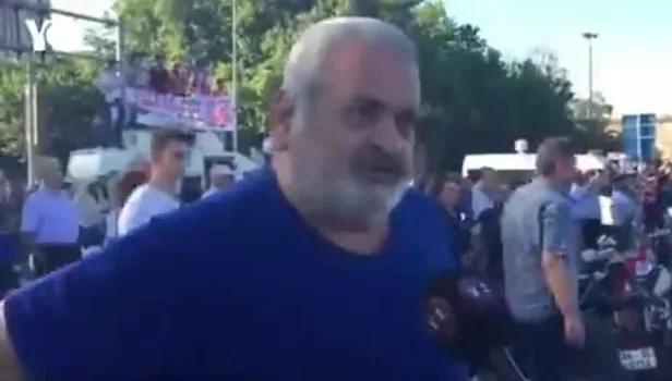 Akılalmaz röportaj sosyal medya gündeminde: AK Parti 50 bin yataklı hastane yapıp bizi öldürmek istiyor