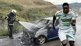 Anthony Musaba'nın kullandığı araç alev alev yandı! Futbolcu ve ailesi ölümden döndü