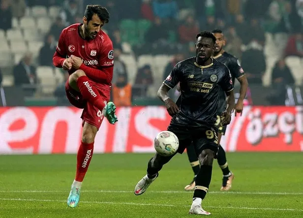 Konya'da puanlar bölüşüldü! Konyaspor 2-2 Sivasspor (MAÇ SONUCU-ÖZET)-3