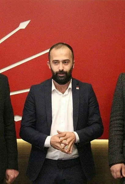 chp-genclik-kollari-genel-baskan-yardimcisi-cem-karagol-kredi-karti-dolandiriciligindan-tutuklandi-1650207161234.jpeg CHP Gençlik Kolları Genel Başkan Yardımcısı Cem Karagöl kredi kartı dolandırıcılığından tutuklandı!-1