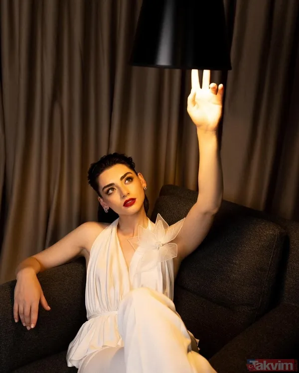 Kuruluş Osman’ın Bala Hatun’u Özge Törer’den yeni yaşına özel pozlar! Burak Özçivit’in partneri sosyal medyayı salladı! Bakın ne diledi - 7