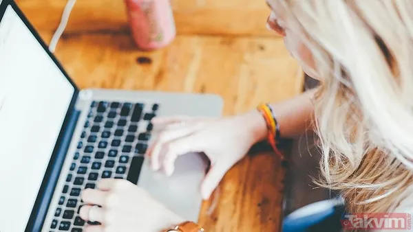 2025'Te İnternet Kullanım Oranı %90,9'A Yükseldi 2024'Te %88,8 Olan Oran, 2025'Te %90,9'A Ulaştı. Cinsiyete Göre Dağılımda Erkeklerde İnternet Kullanım Oranı...