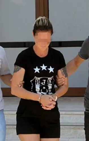 Suç makinesi plajda güneşlenirken yakalandı