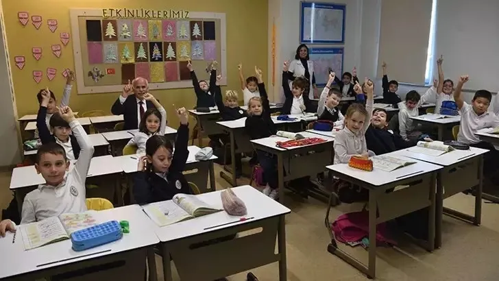 Çocuklara okul desteği (DHA)