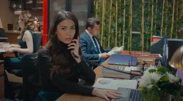 seruveni-ansizin-noktalanacak-yayin-akisini-sikintiya-soktu-rafa-kaldiriliyor-tv8den-flas-karar-ilerleyen-gunlerde-1613245561219.jpg Serüveni ansızın noktalanacak yayın akışını sıkıntıya soktu! Rafa kaldırılıyor TV8'den flaş karar ilerleyen günlerde...-4