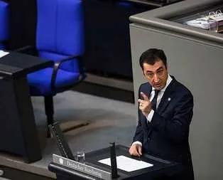 Sözde Türk Cem Özdemir’e büyük şok!