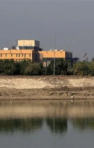Son dakika: ABD'nin Bağdat Büyükelçiliği yakınlarına füzeli saldırı