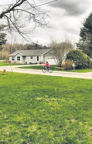 80'lil ABD'li ile evlenen Meltem Miraloğlu ABD'de okula yazıldı