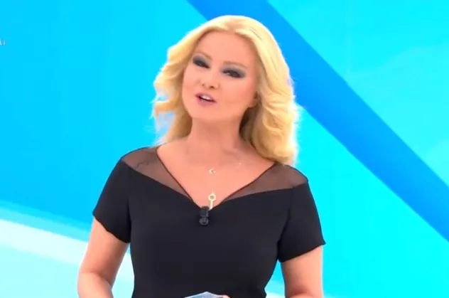 MÜGE ANLI SON BÖLÜM TEKRAR İZLE ATV LİNKİ YOUTUBE İZLE - 14 Ekim 2022 | Japonca aşk kavgası! Yumiko ile Mehmet Akif stüdyoda yüzleşiyor