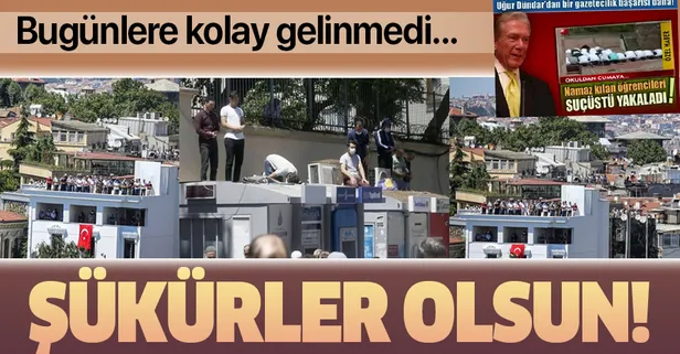 Ayasofya'nın ibadete açılışının ardından ilk namazda gençler engel tanımadı!