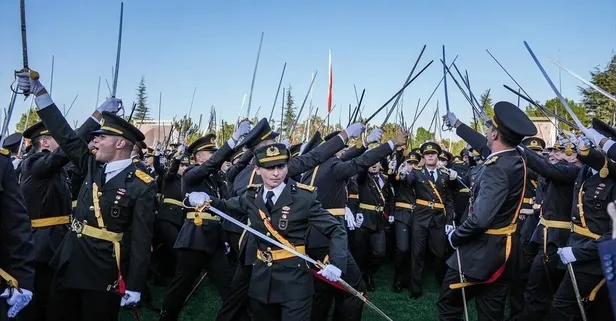 CHP fondaşı medya yine patladı! MSB’den ’Teğmenlere tahkikat’ iddialarına yalanlama | İftira çukuruna kimler düştü? TAKVİM deşifre etti