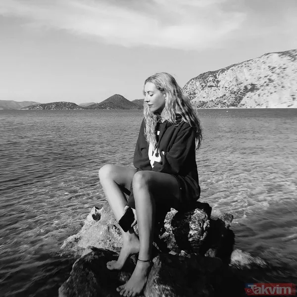 Sinem Kobal’ın son haline bakın! Kenan İmirzalıoğlu’nun biricik eşi doğum sonrası ilk kez paylaştı! Tatil pozu ortalığı salladı - 9