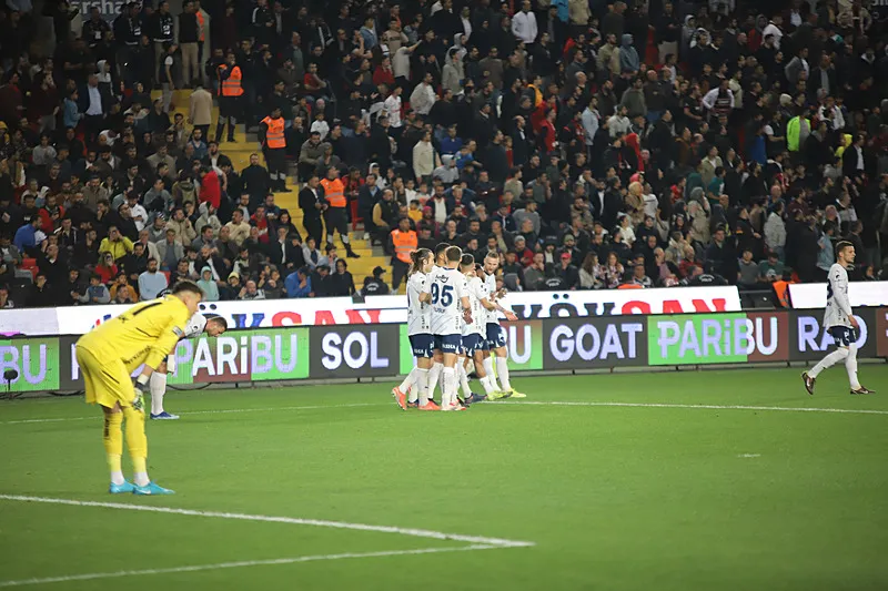 Spor yazarları Gaziantep FK - Fenerbahçe maçını yorumladı! "Ağam eğlenir" - 7