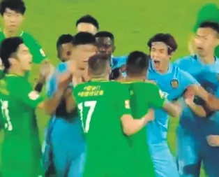 Tokat atan Burak’a 5 maç ceza geldi