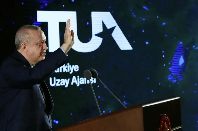 Türkiye astronot veya kozmonot yerine ne diyecek? Bir öneri de Bahçeli'den geldi: Caca Bey