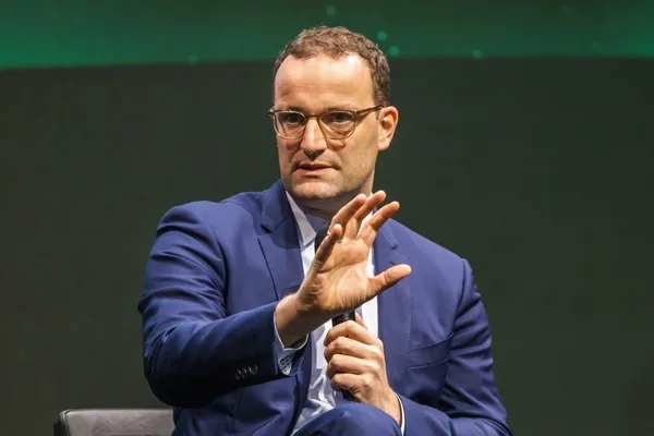 almanya-saglik-bakani-jens-spahn-canan-karatayin-onerisine-destek-verdi-1607634327379.jpg Almanya Sağlık Bakanı Jens Spahn, Canan Karatay'ın önerisine destek verdi-4