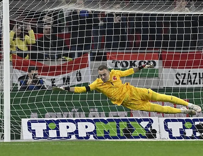 Mert Günok’tan müjdeli haber