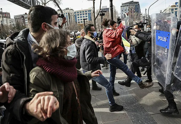 İYİ Partili Lütfü Türkkan'dan skandal Boğaziçi provokasyonu açıklaması: Onlar terörist değil!-2