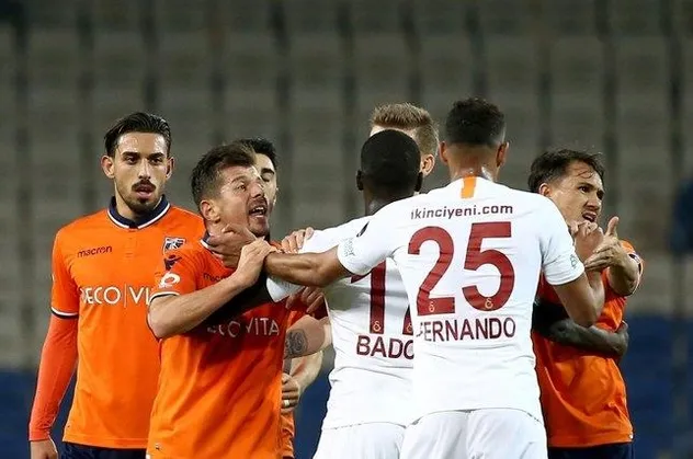 Başakşehir-Galatasaray maçı sonrası kavga!
