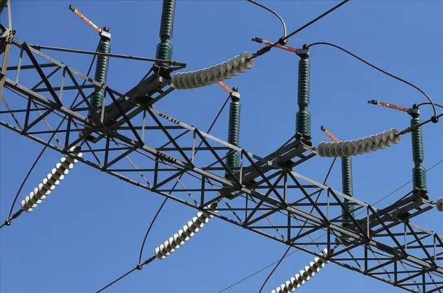 Enerjide peş peşe indirimler! Sanayi elektriğine indirim