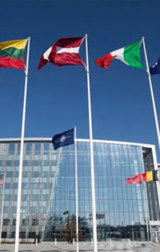 NATO'dan Rusya'ya INF çağrısı