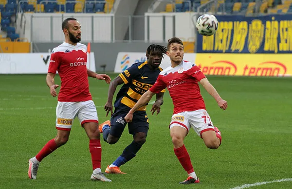 ankaragucu-1-0-antalyaspor-mac-ozeti-1617549387480.jpg Ankaragücü 1-0 Antalyaspor | Maç özeti-5