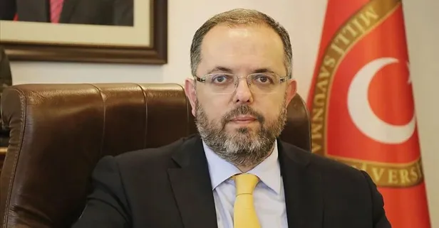 Prof. Dr. Erhan Afyoncu kimdir? Erhan Afyoncu kaç yaşında, nereli ve ne iş yapıyor?