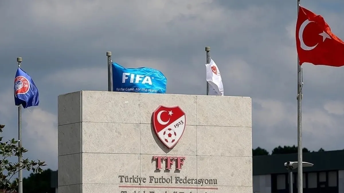 TFF sahadan çekilme ile ilgili yeni kararını duyurdu! İşte verilecek ceza