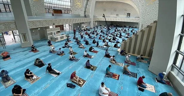 Ramazan bayramı namazı camilerde kılınacak mı? Diyanet İşleri Başkanı Ali Erbaş'tan önemli açıklama