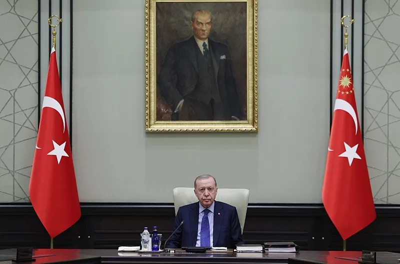 azim-ve-kararlilik-vurgusu-mgknin-ana-gundemi-terorsuz-turkiye-feto-tamamen-bertaraf-edilecek-1786035574594.jpeg Azim ve kararlılık vurgusu: MGK'nın ana gündemi Terörsüz Türkiye! FETÖ tamamen bertaraf edilecek-2