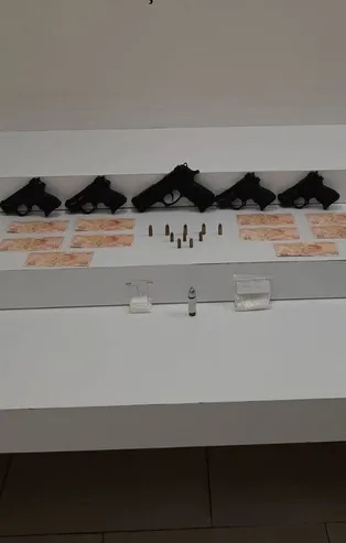 Şüphe üzerine durduruldu! Silah ticareti açığa çıktı